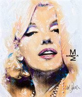 Marilyn Monroe - Subdued